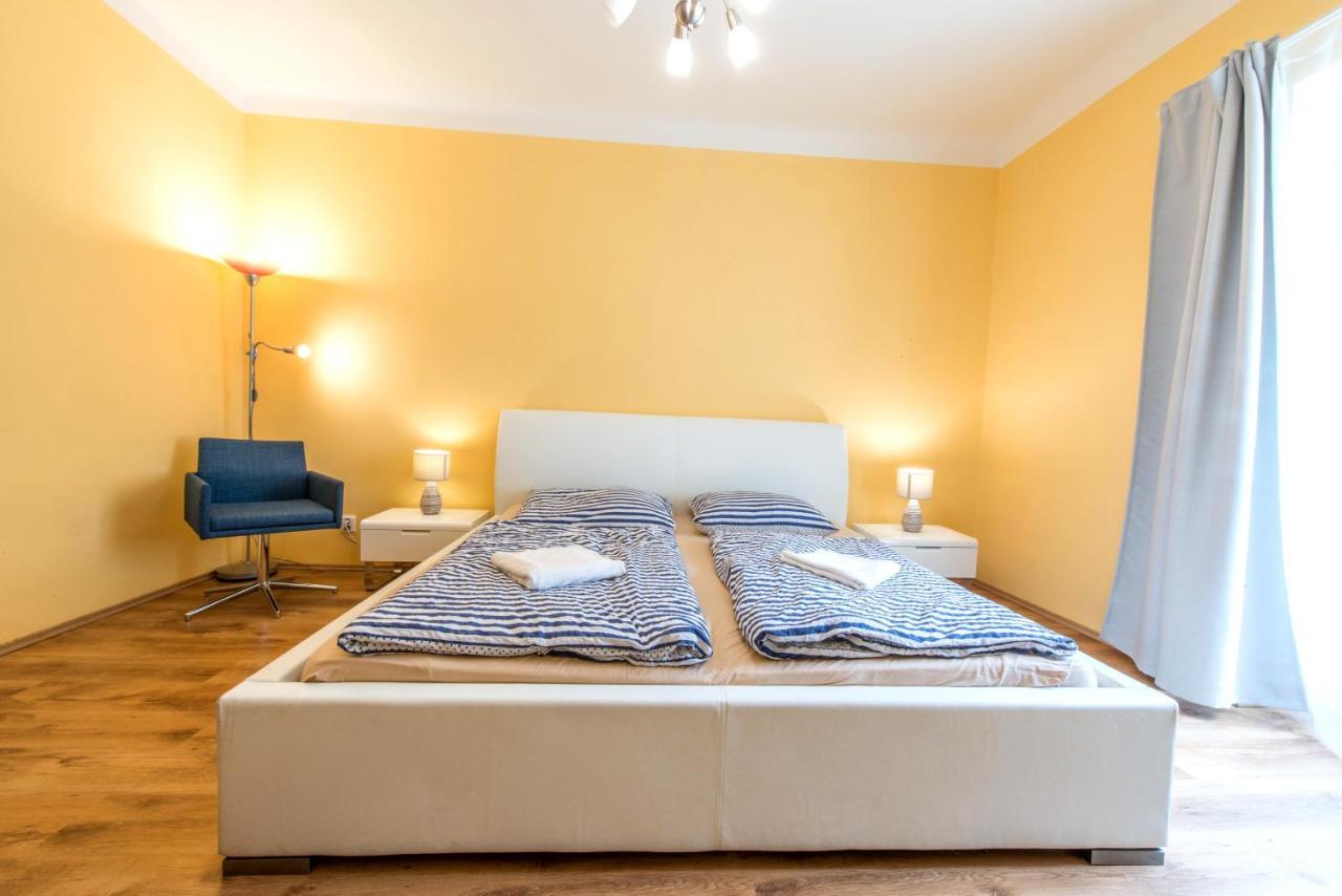 Prague Locals Monastery Apartments Экстерьер фото