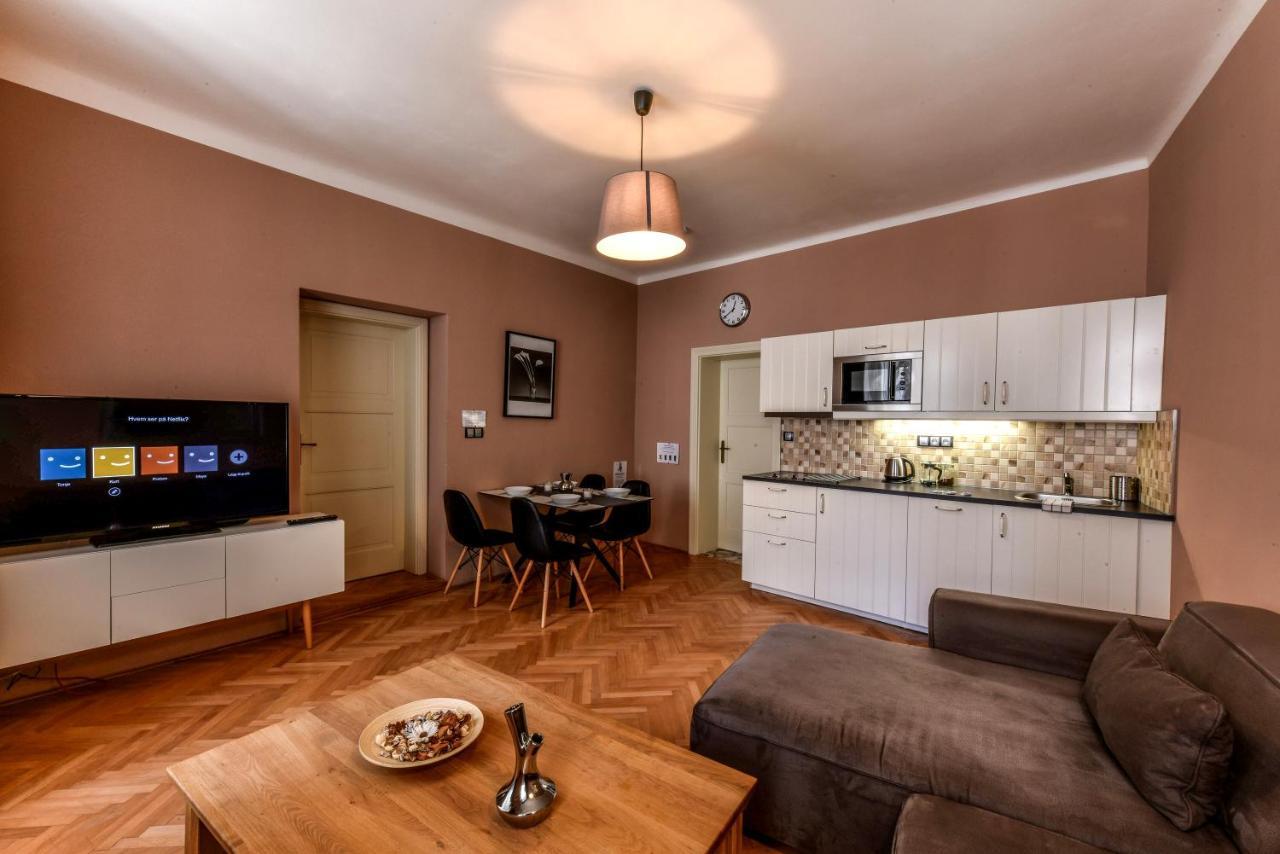 Prague Locals Monastery Apartments Экстерьер фото