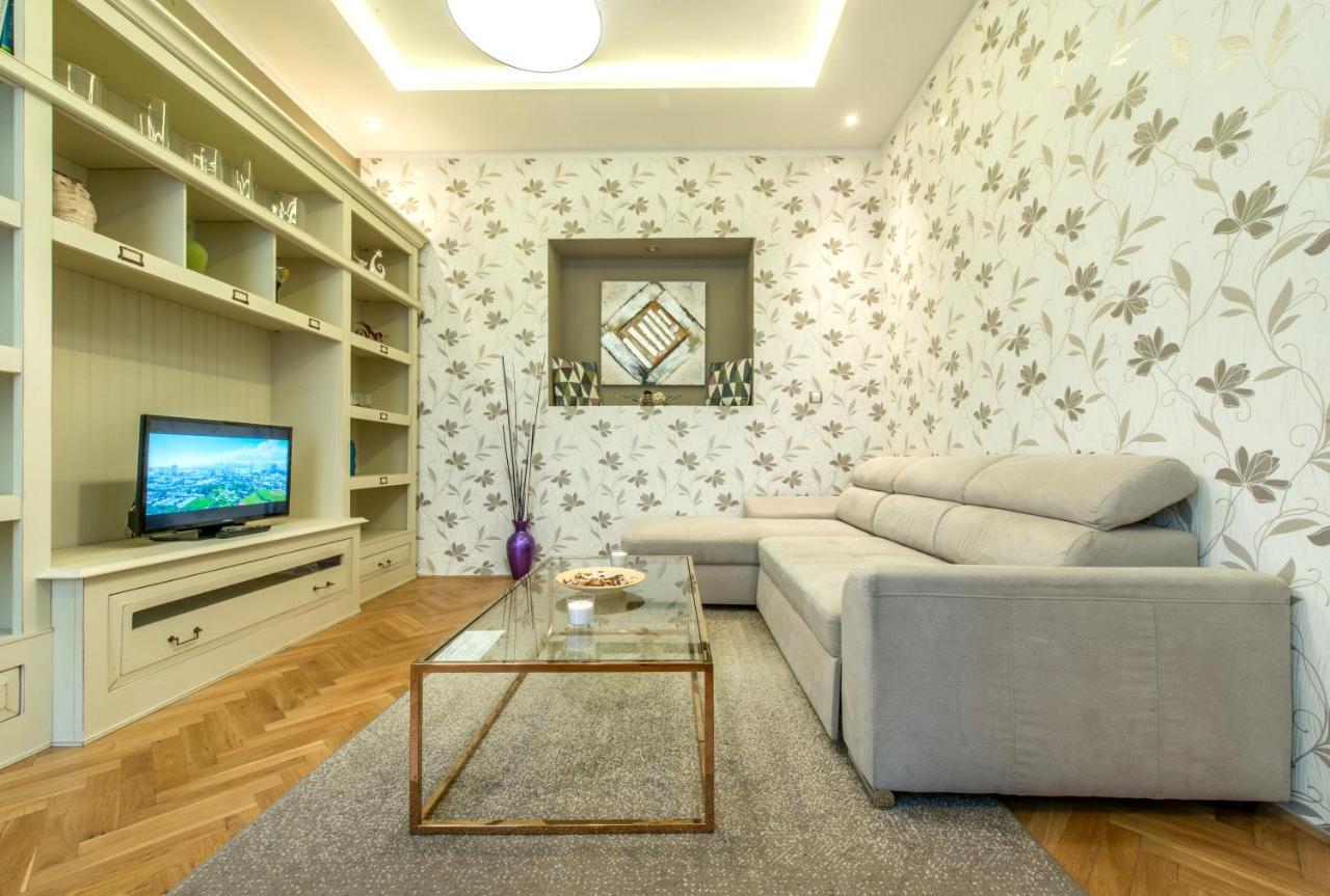 Prague Locals Monastery Apartments Экстерьер фото