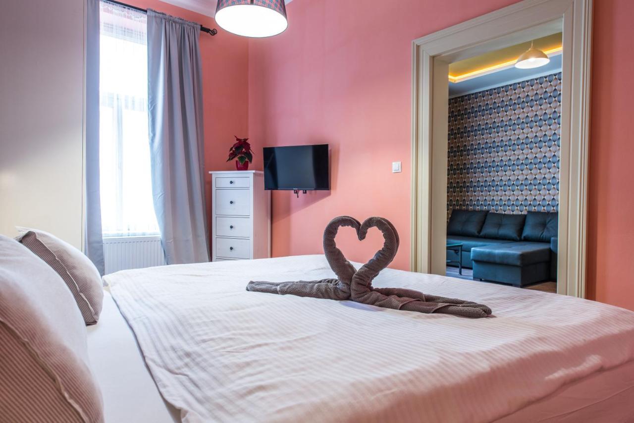 Prague Locals Monastery Apartments Экстерьер фото