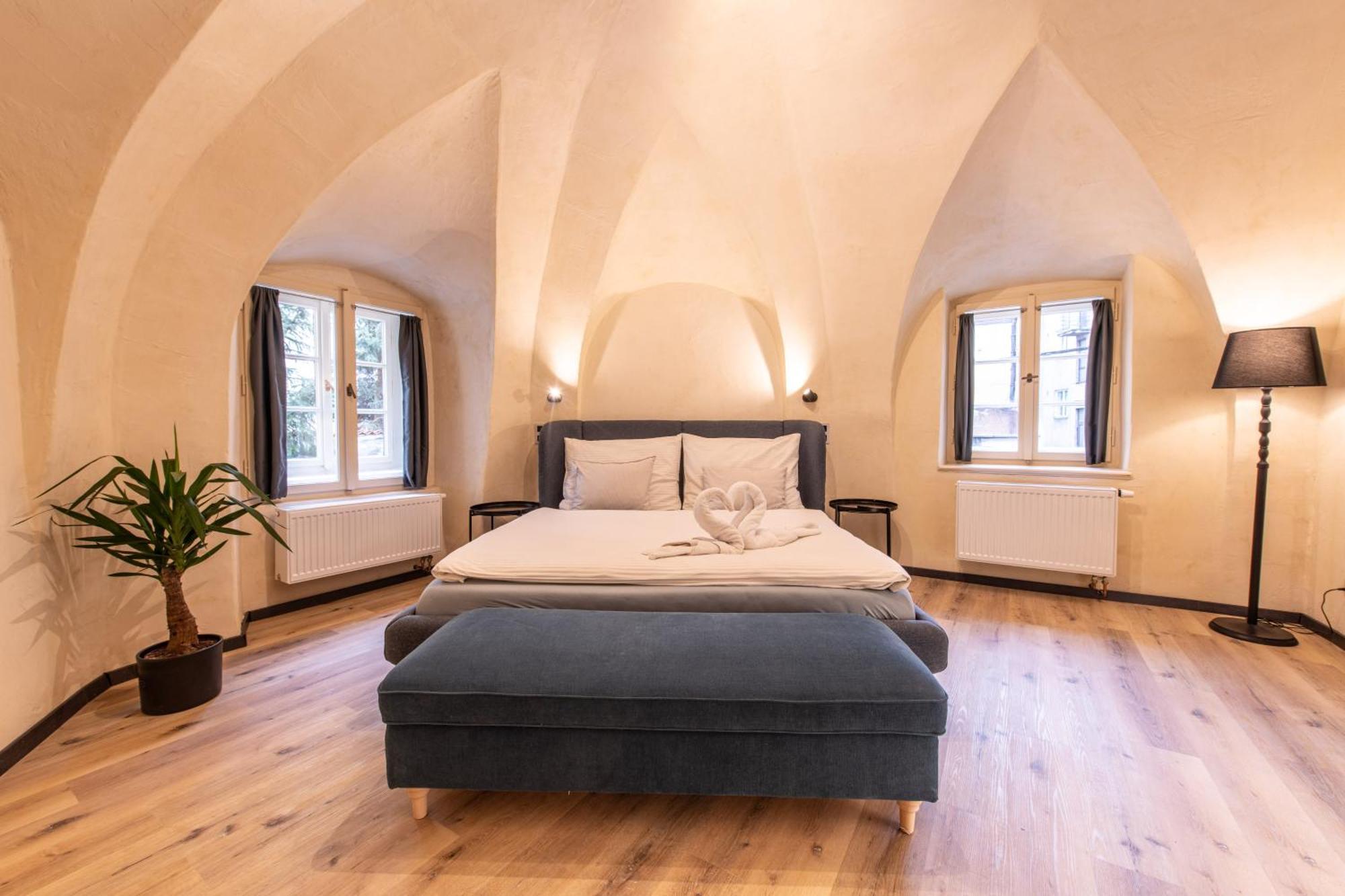 Prague Locals Monastery Apartments Экстерьер фото