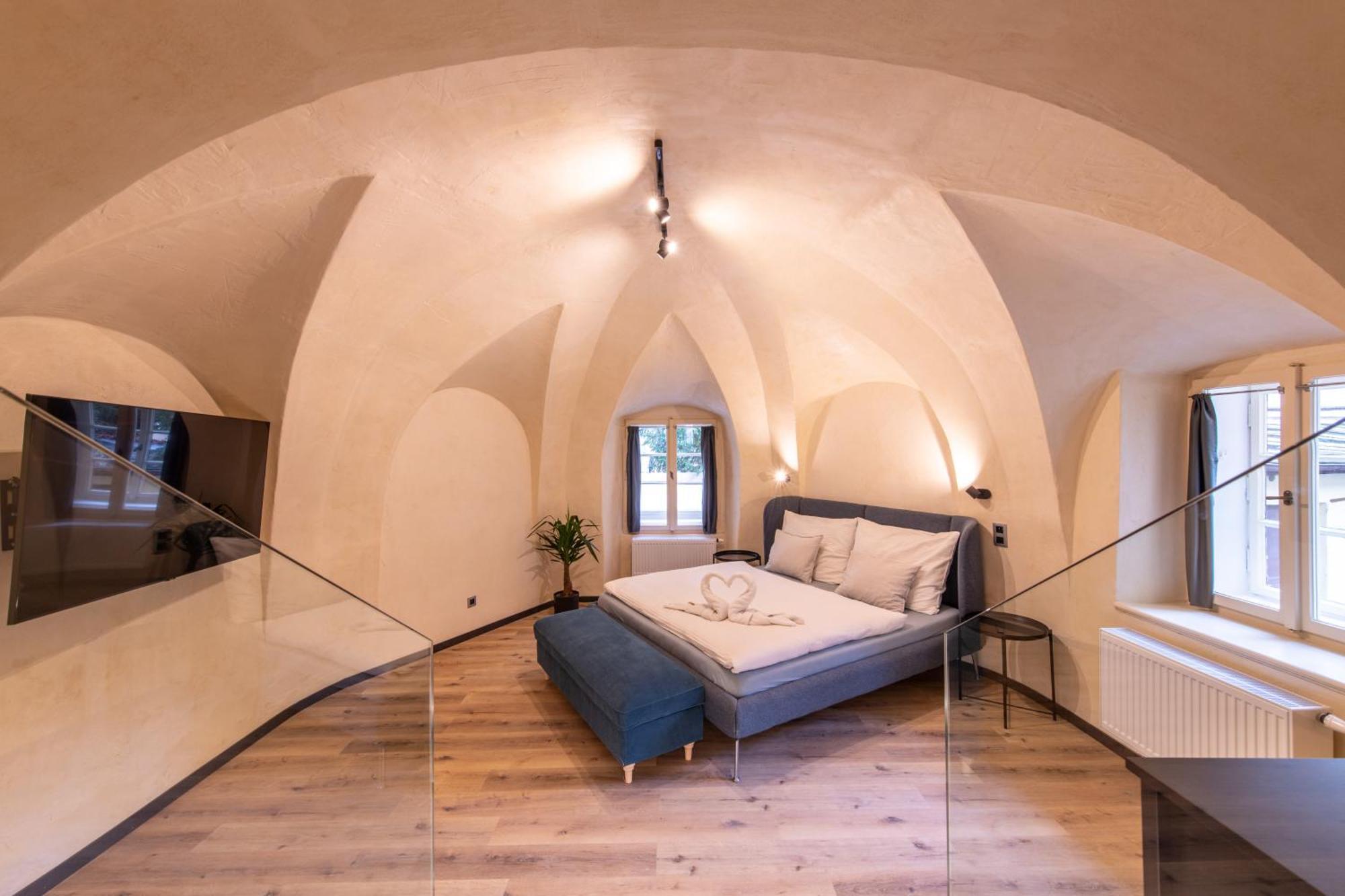 Prague Locals Monastery Apartments Экстерьер фото